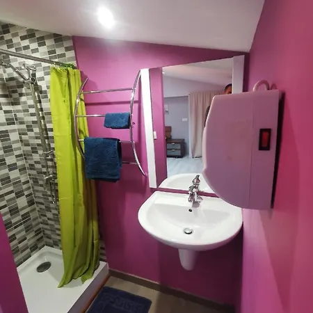 Hébergement de vacances Logis De Reuneubeul Les Peintures